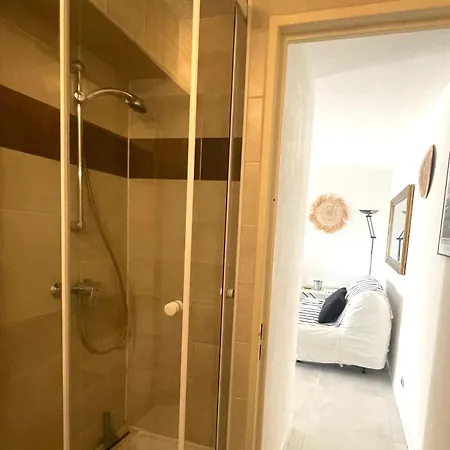 Apartment Loucasa Location
